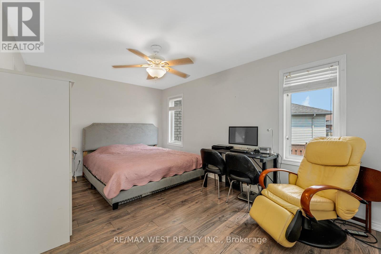 11143 Ancona Crescent, Windsor, ON - Indoor Photo Showing Bedroom