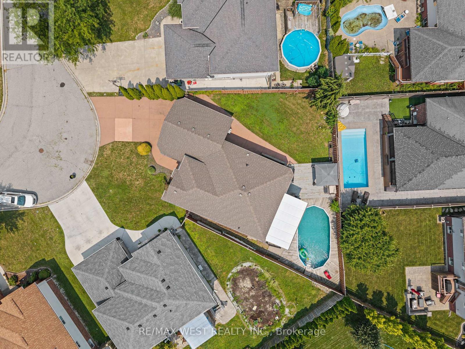 11143 Ancona Crescent, Windsor, ON - Outdoor With Above Ground Pool With View