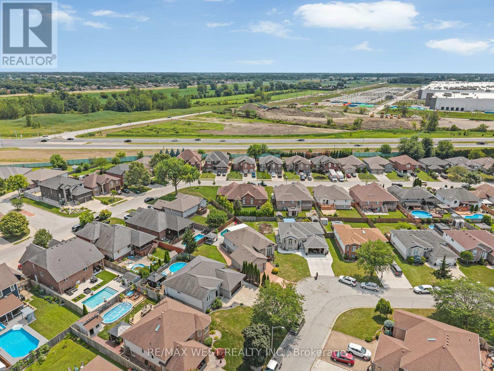 11143 Ancona Crescent, Windsor, ON - Outdoor With View