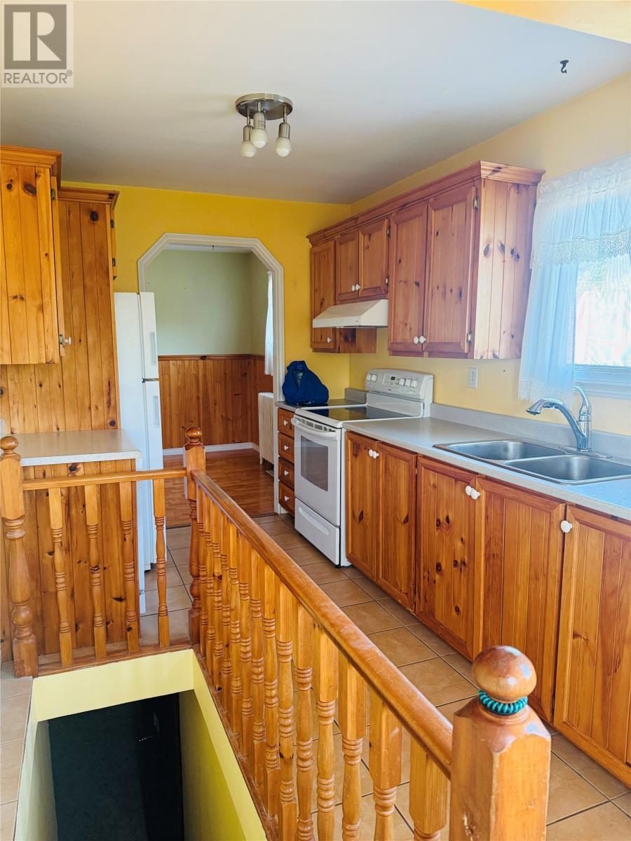 1135 Main Road, Dunville, NL - Indoor Photo Showing Kitchen With Double Sink