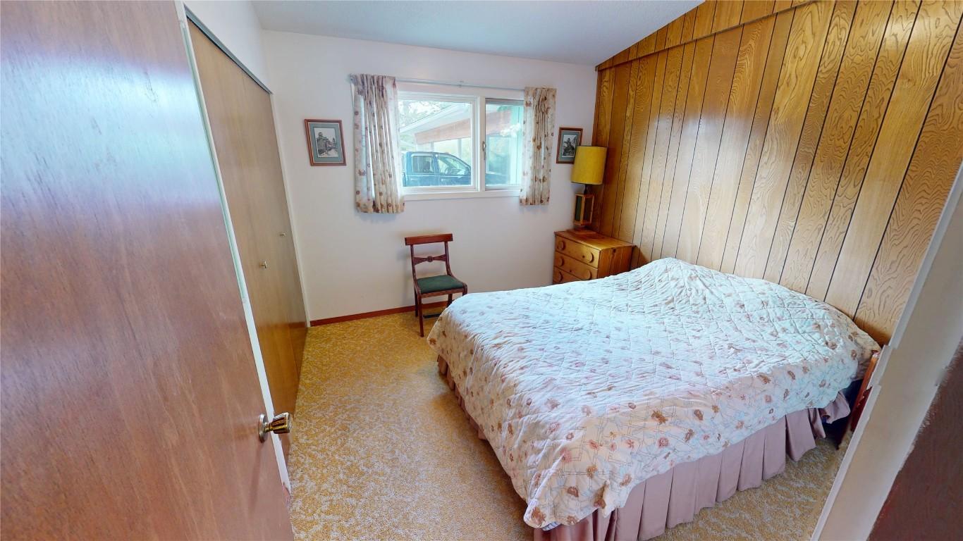 2600 7Th Street, Cranbrook, BC - Indoor Photo Showing Bedroom