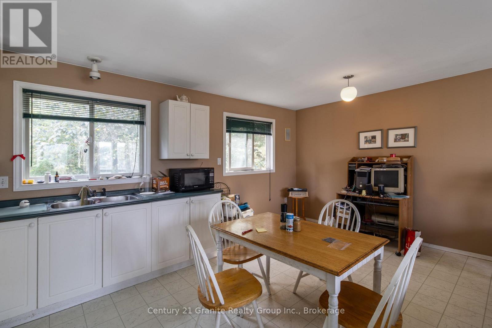 42 Highland Street, Dysart Et Al (Dysart), ON