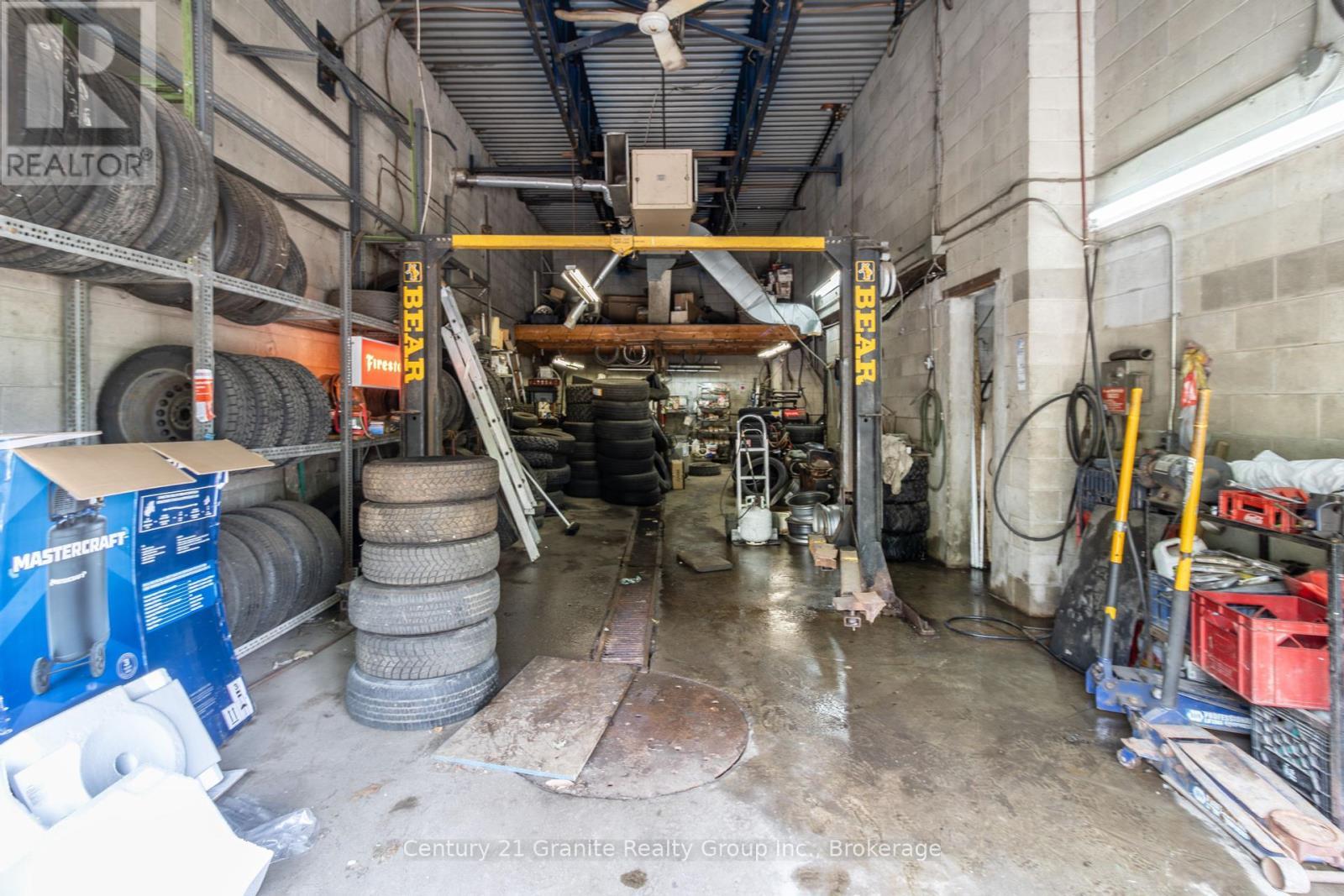 42 Highland Street, Dysart Et Al (Dysart), ON