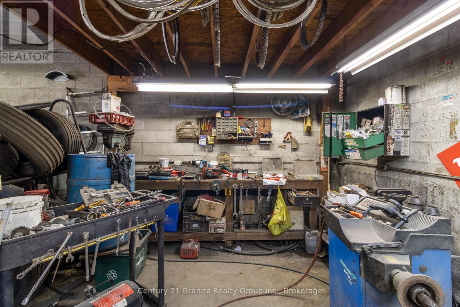 42 Highland Street, Dysart Et Al (Dysart), ON