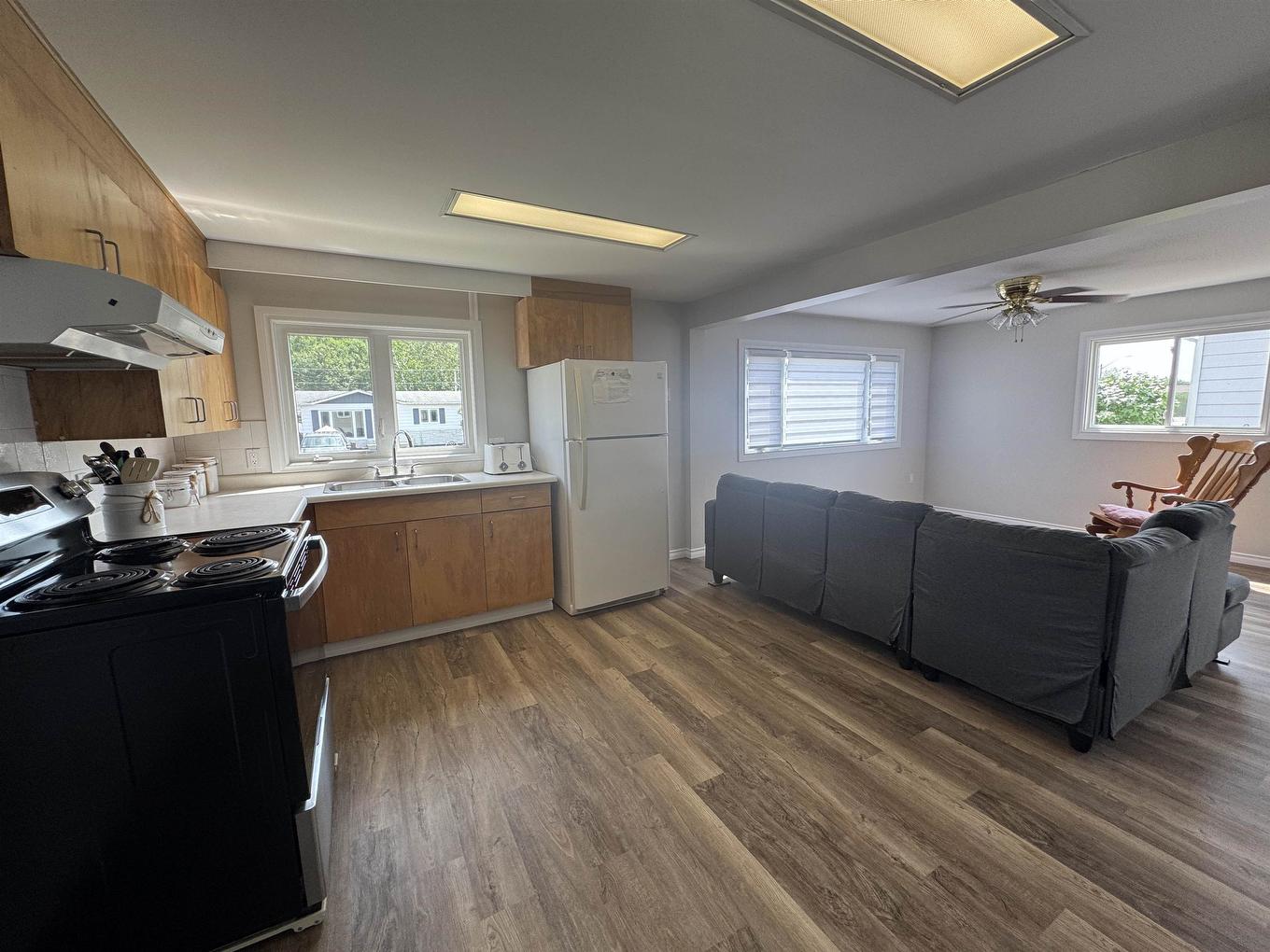 49 Otter Avenue, Manitouwadge, ON - Indoor