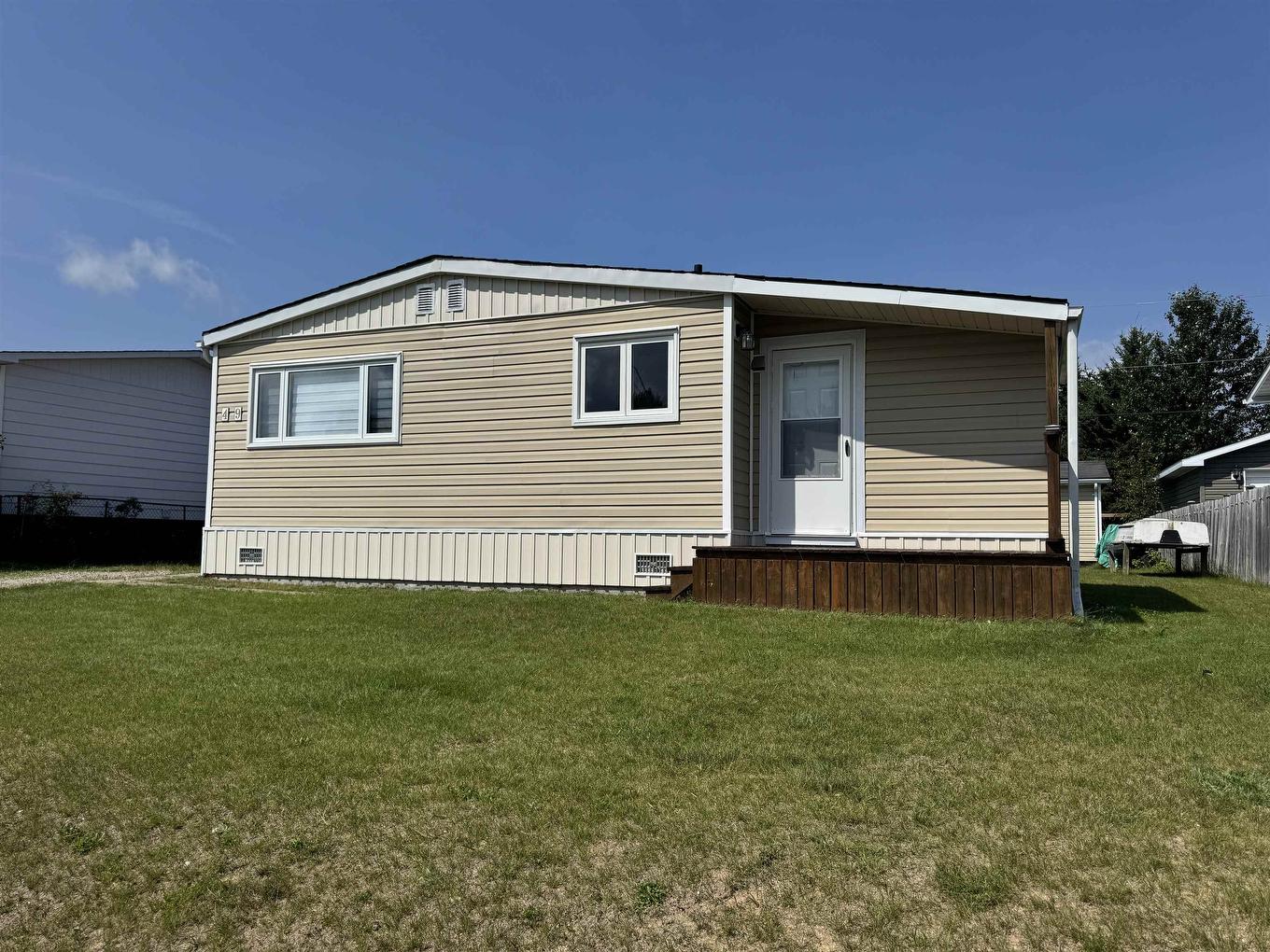 49 Otter Avenue, Manitouwadge, ON - Outdoor With Exterior