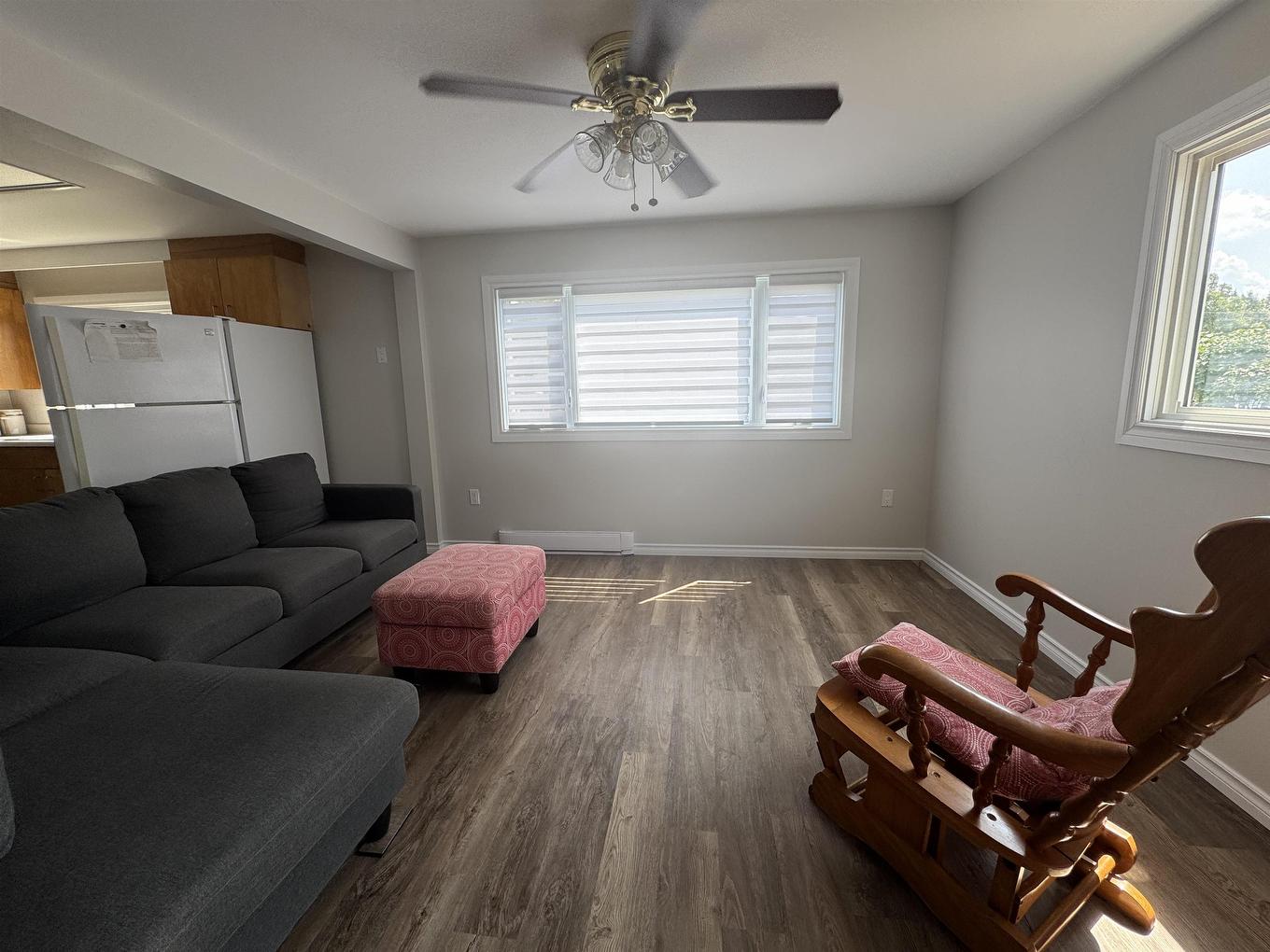 49 Otter Avenue, Manitouwadge, ON - Indoor Photo Showing Living Room