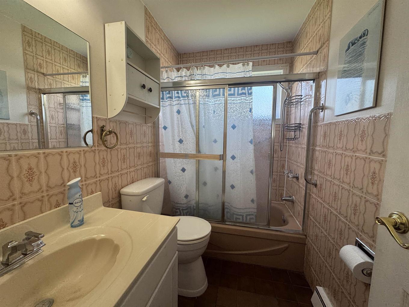 111 Warbler Drive, Manitouwadge, ON - Indoor Photo Showing Bathroom