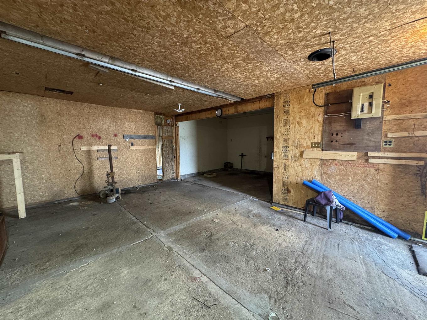 111 Warbler Drive, Manitouwadge, ON - Outdoor With Exterior