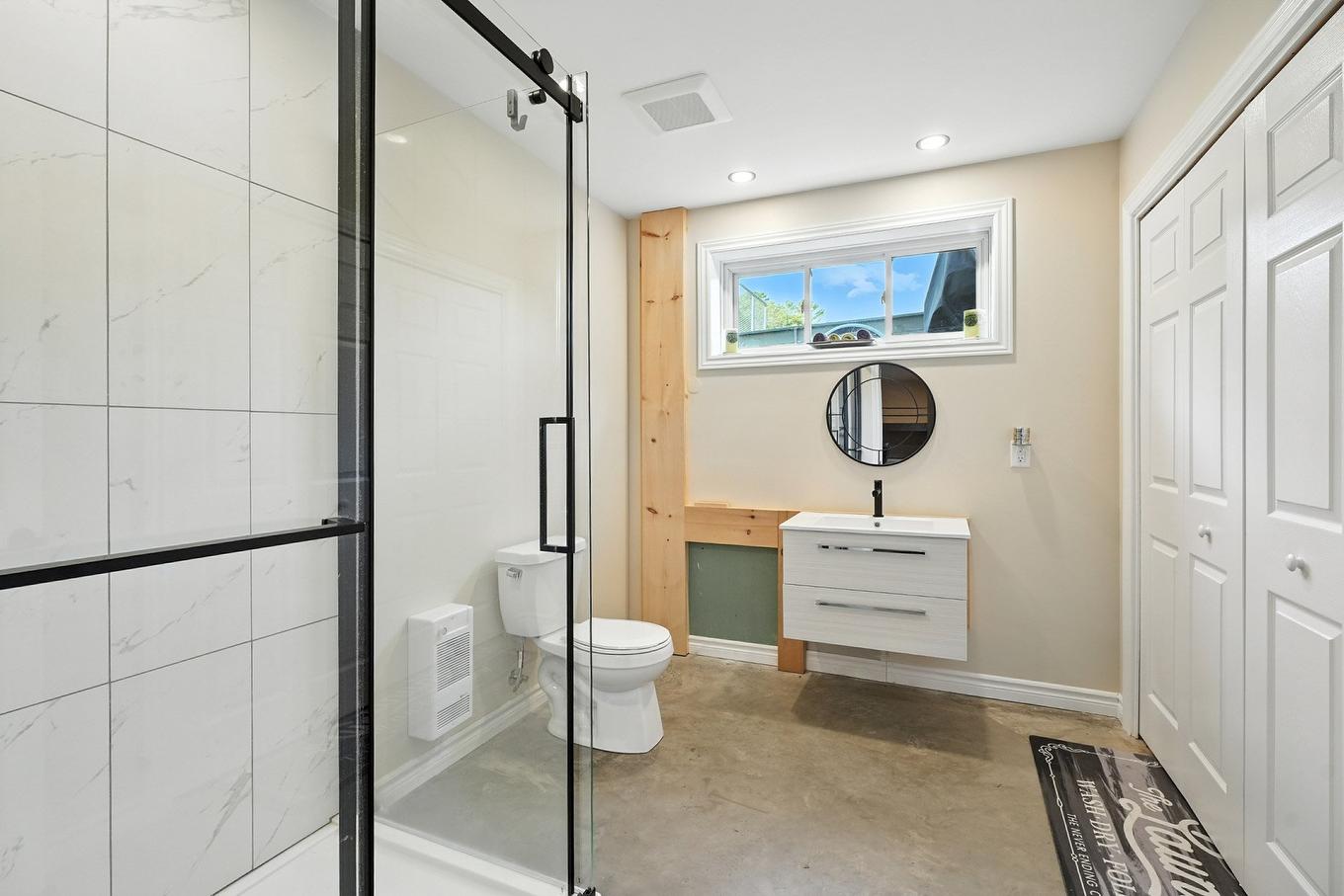 Bathroom - 13 Ch. De La Paix, Bowman, QC - Indoor Photo Showing Bathroom