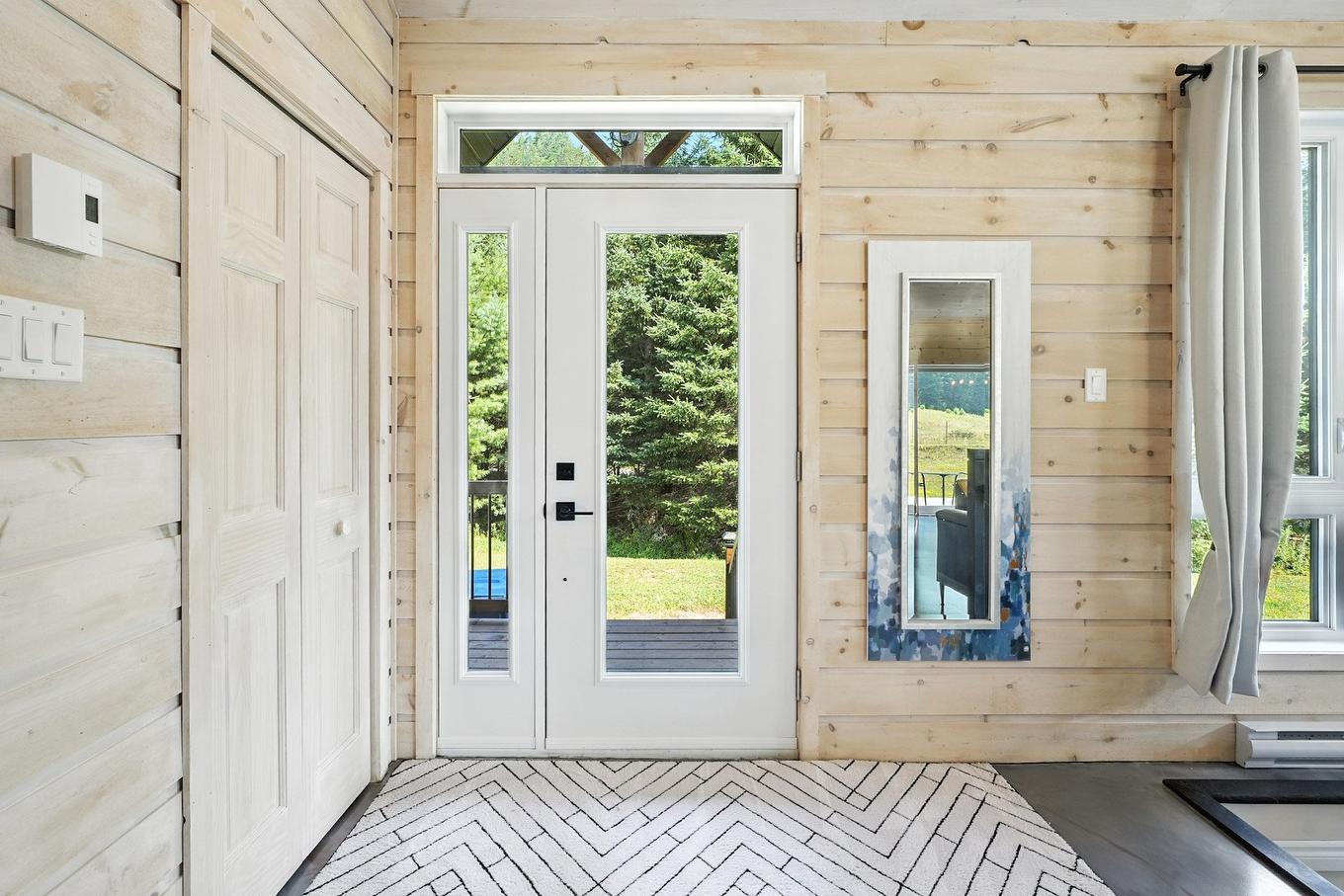 Hall - 13 Ch. De La Paix, Bowman, QC - Photo Showing Other Room