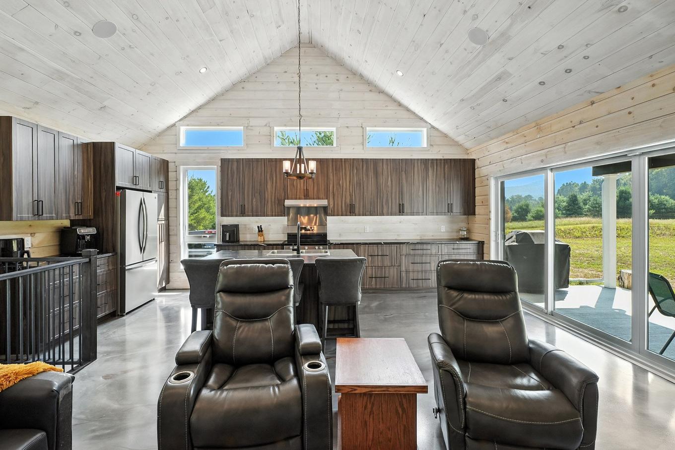 Overall view - 13 Ch. De La Paix, Bowman, QC - Indoor Photo Showing Other Room