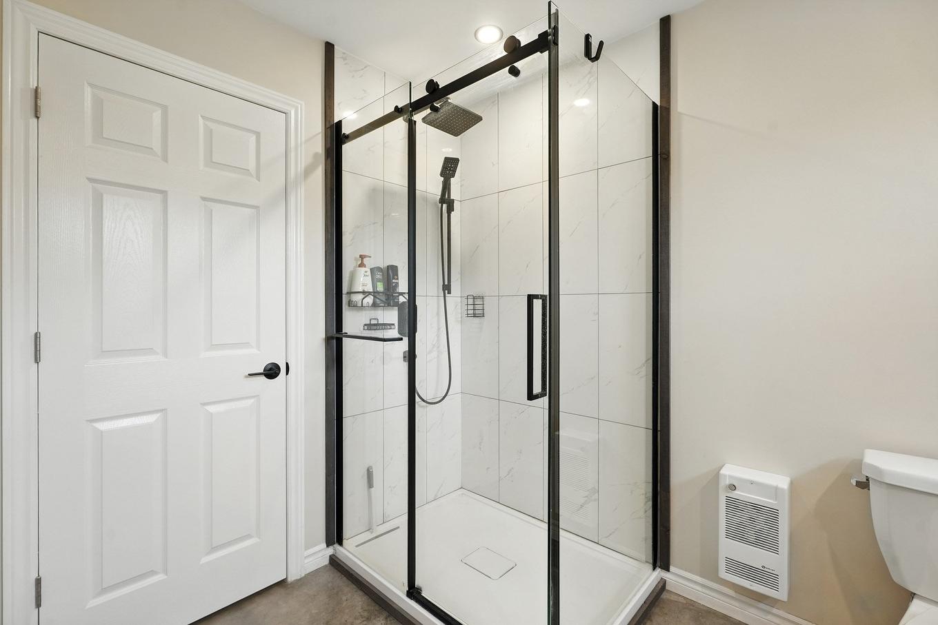 Bathroom - 13 Ch. De La Paix, Bowman, QC - Indoor Photo Showing Bathroom