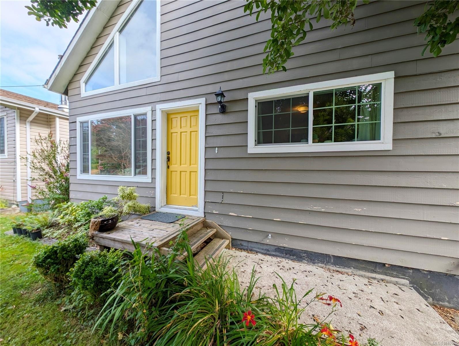 9513 Scott St, Port Hardy, BC