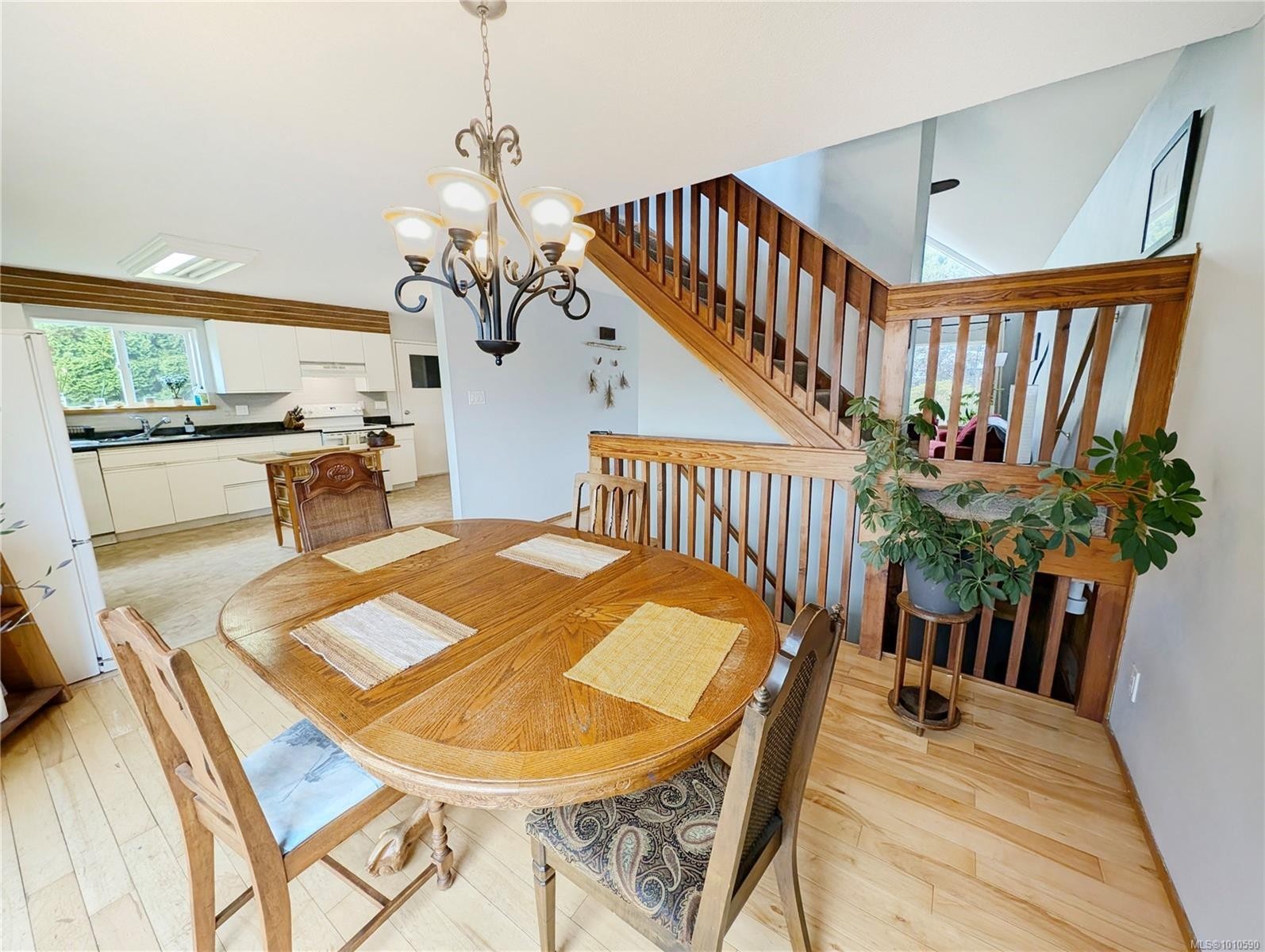 9513 Scott St, Port Hardy, BC