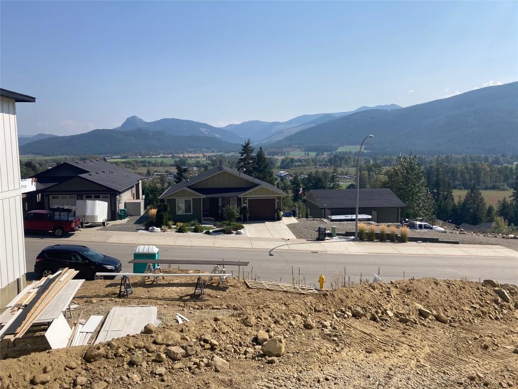 1730 Gallon Avenue, Lumby, BC - Outdoor With View