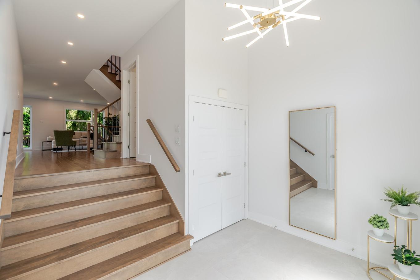 Hall - 6780 Rue Baillargeon, Brossard, QC - Indoor Photo Showing Other Room