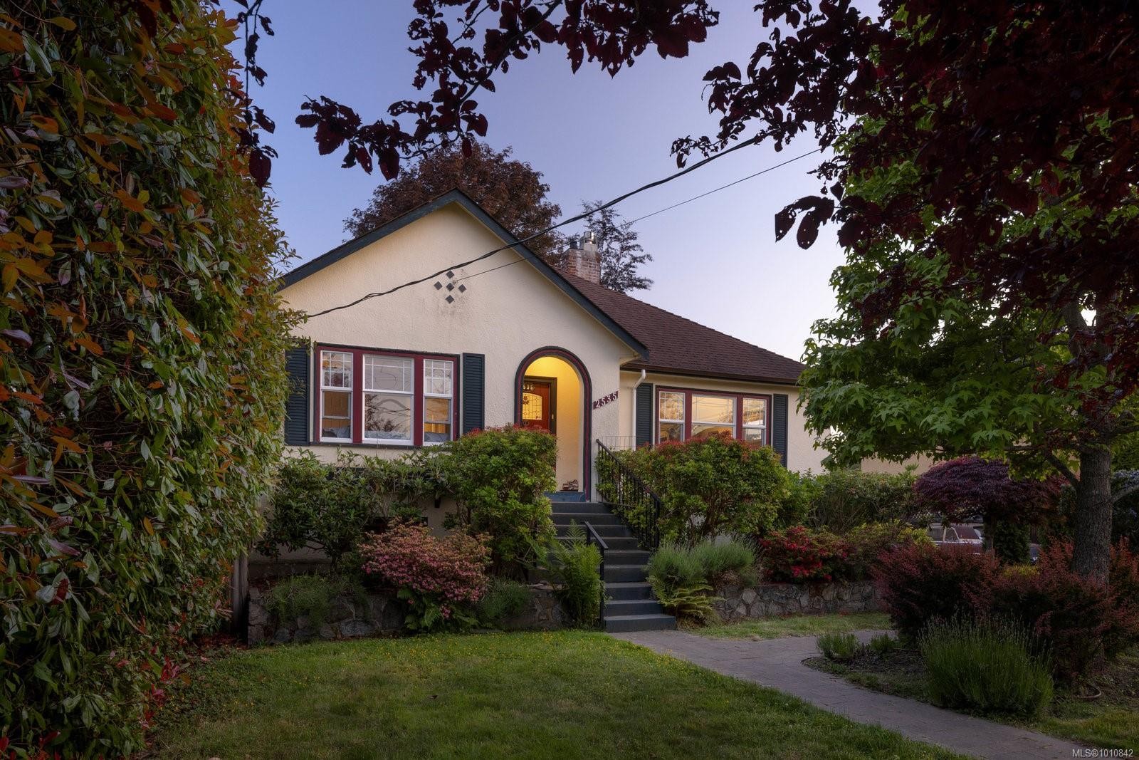 2535 Dalhousie St, Oak Bay, BC