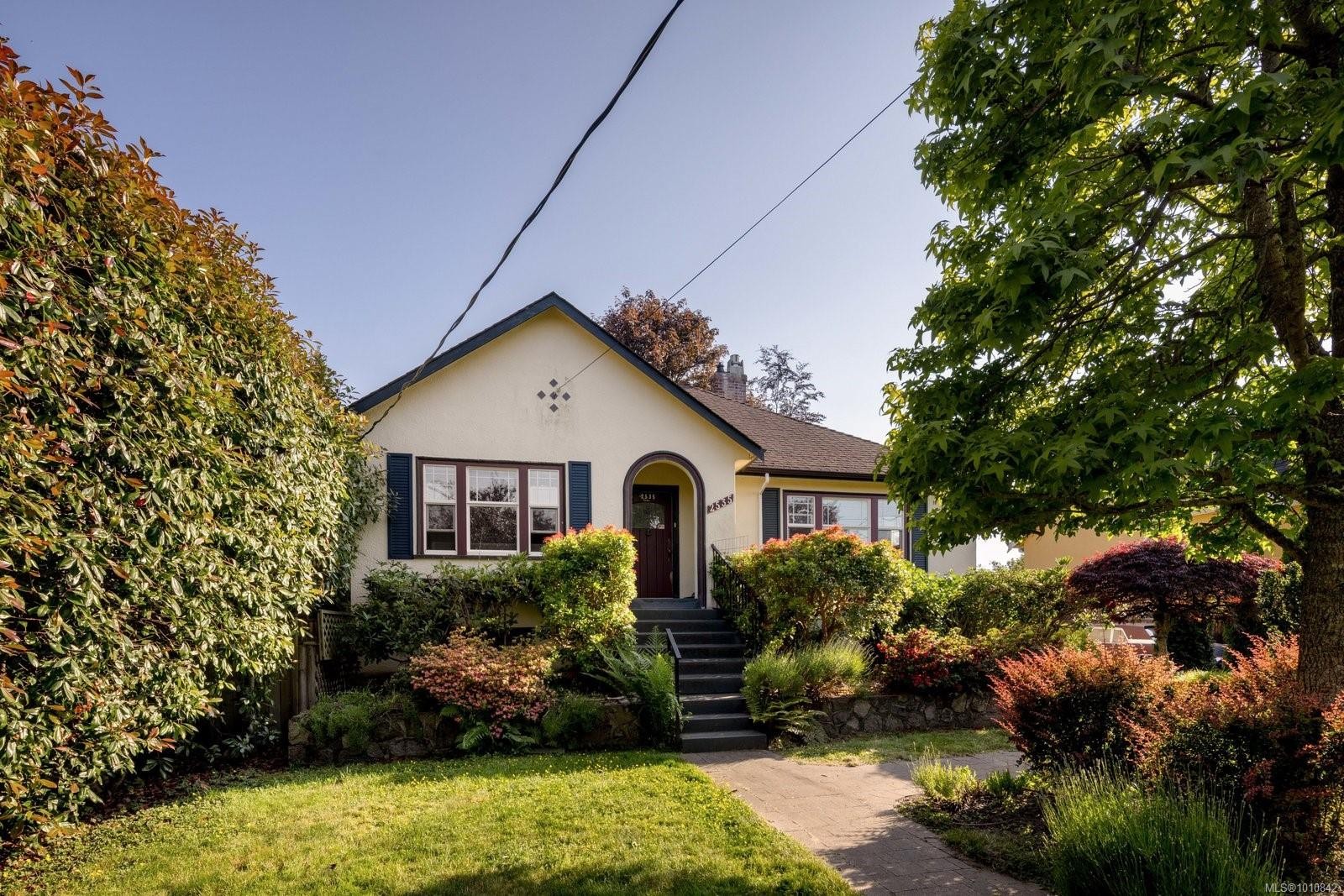 2535 Dalhousie St, Oak Bay, BC