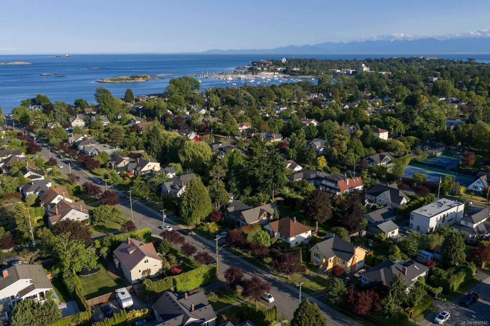 2535 Dalhousie St, Oak Bay, BC