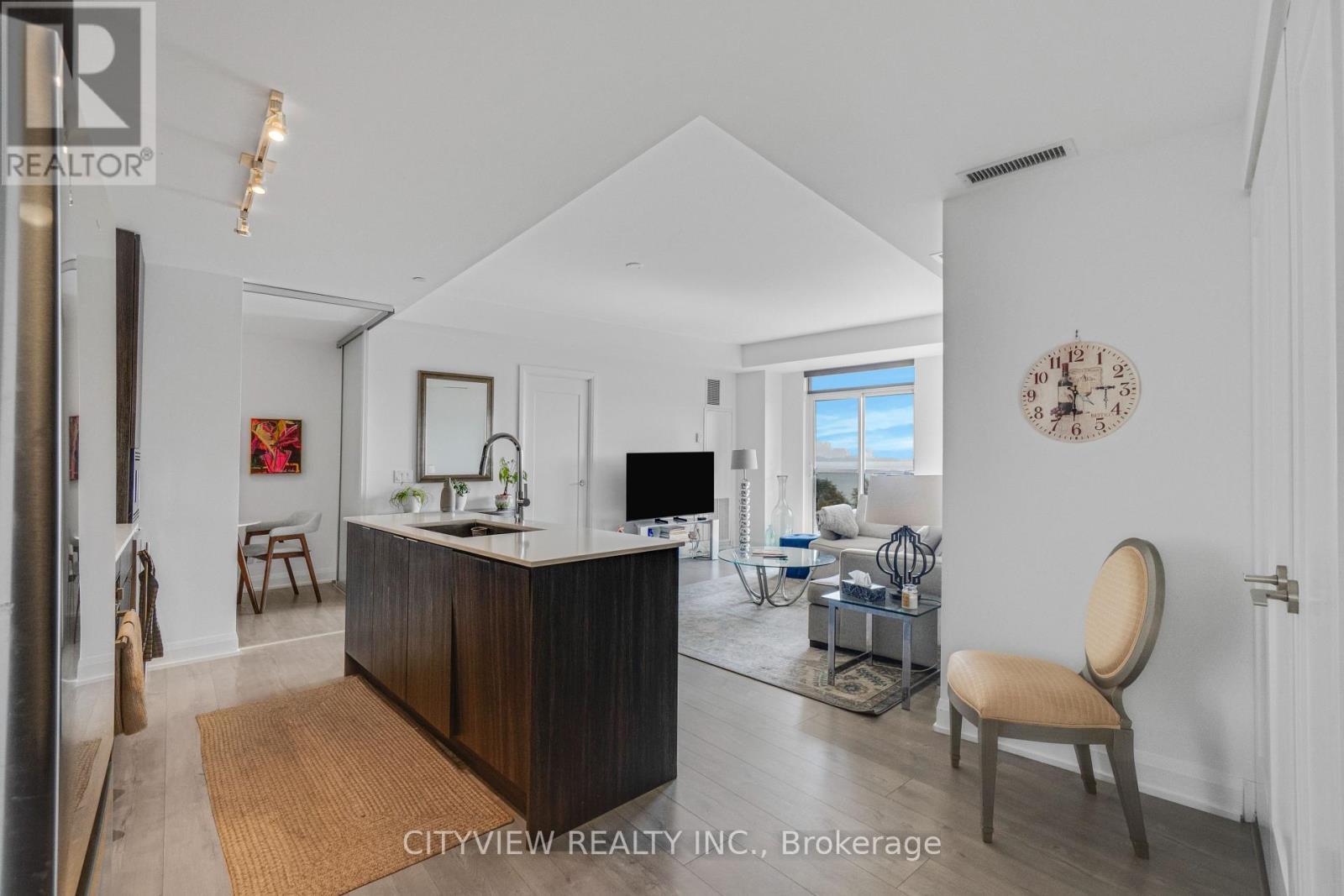 304 - 110 Marine Parade Drive, Toronto, ON - Indoor