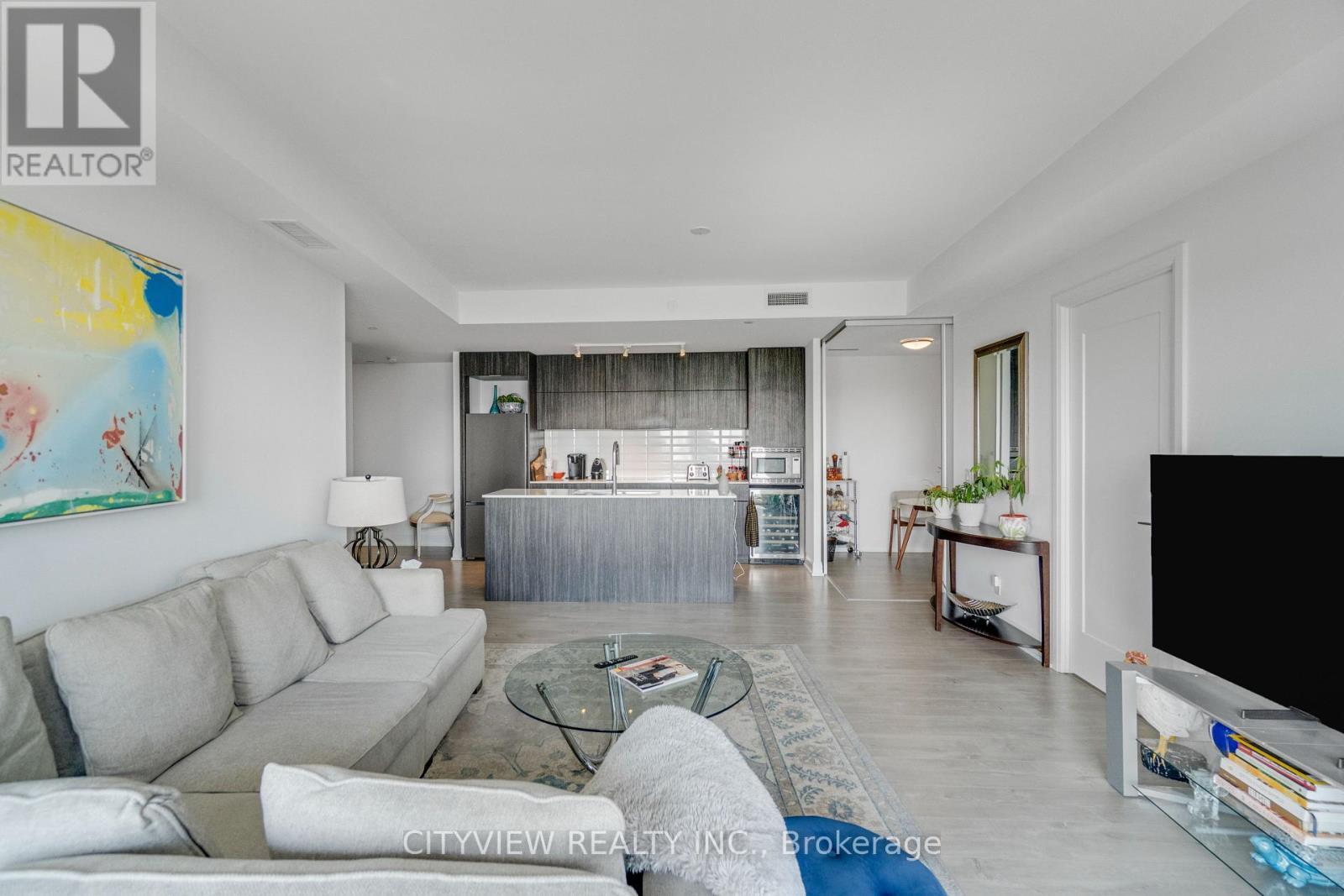 304 - 110 Marine Parade Drive, Toronto, ON - Indoor Photo Showing Living Room