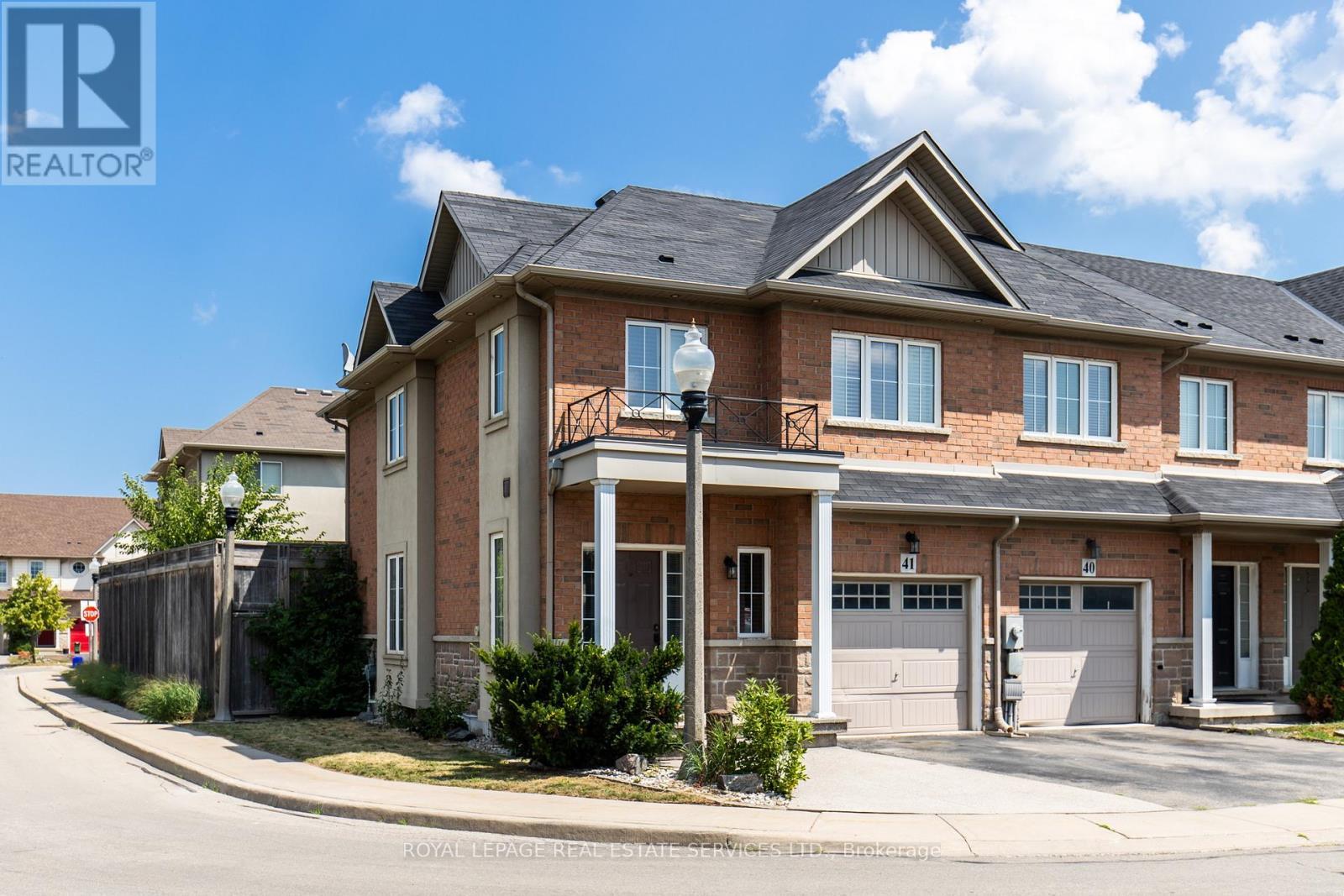 41 - 170 Palacebeach Trail, Hamilton, ON - Outdoor With Facade