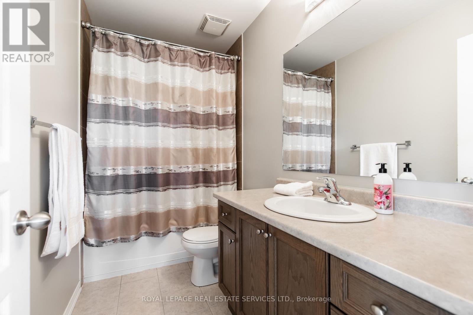 41 - 170 Palacebeach Trail, Hamilton, ON - Indoor Photo Showing Bathroom