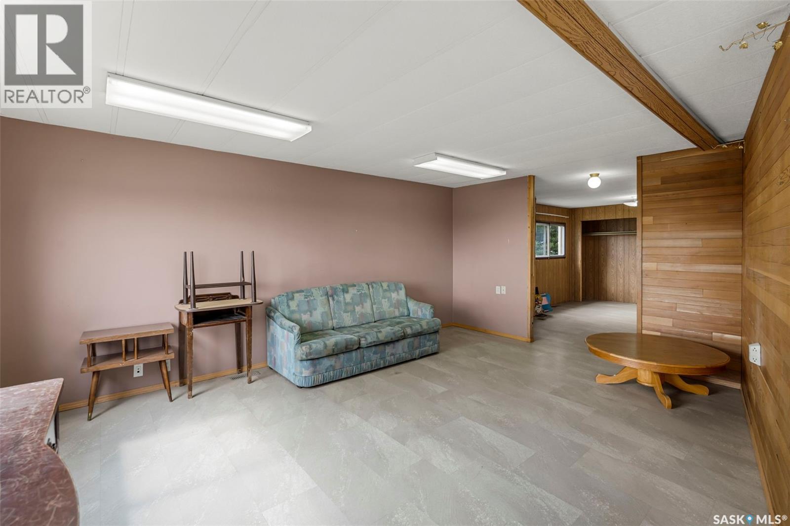 104 1St Avenue E, Landis, SK