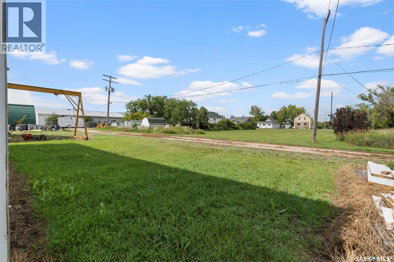 104 1St Avenue E, Landis, SK