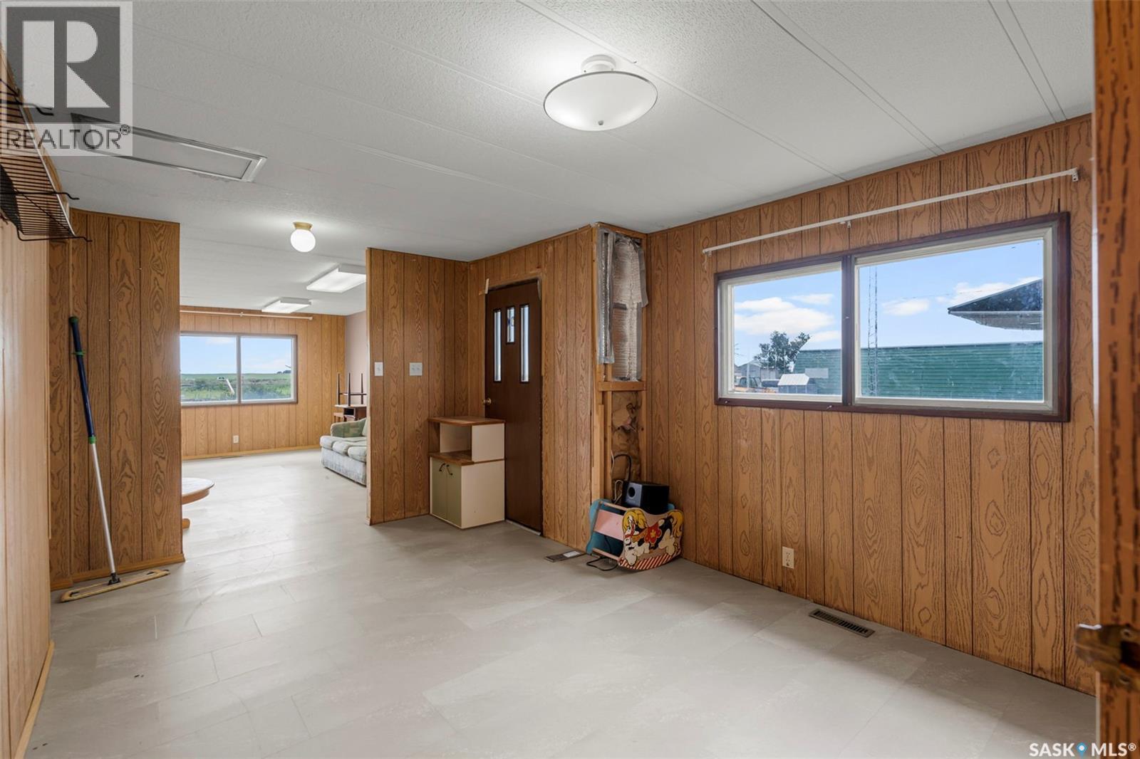 104 1St Avenue E, Landis, SK