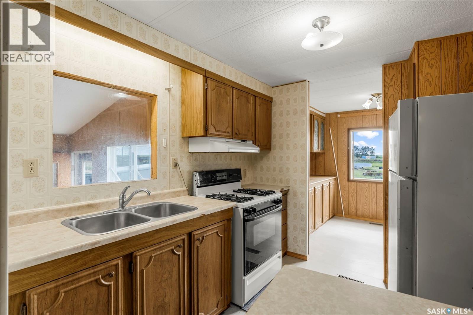 104 1St Avenue E, Landis, SK