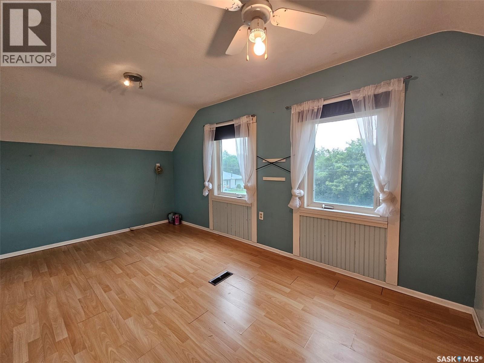 218 7Th Street W, Carlyle, SK - Indoor Photo Showing Other Room