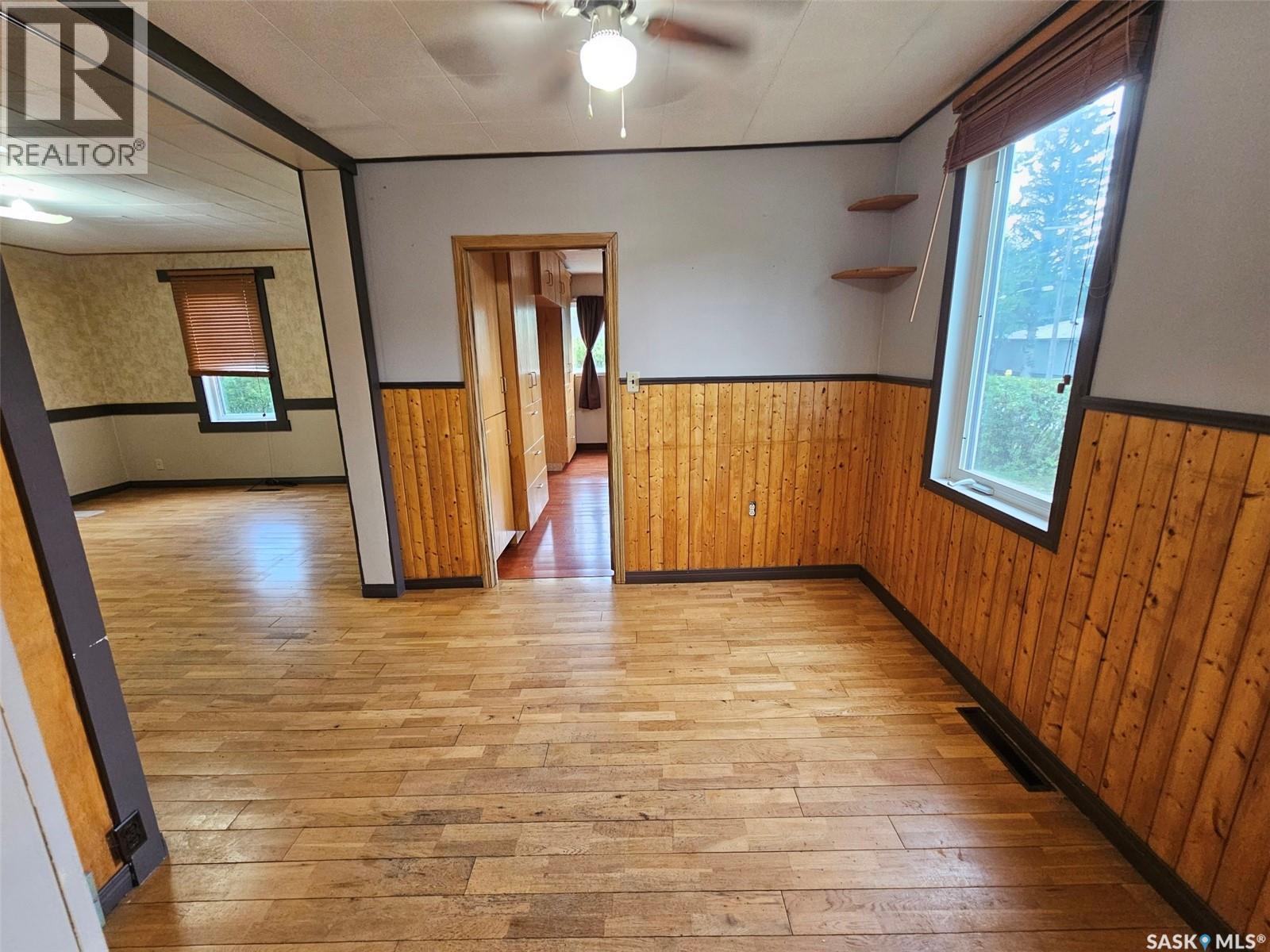 218 7Th Street W, Carlyle, SK - Indoor Photo Showing Other Room