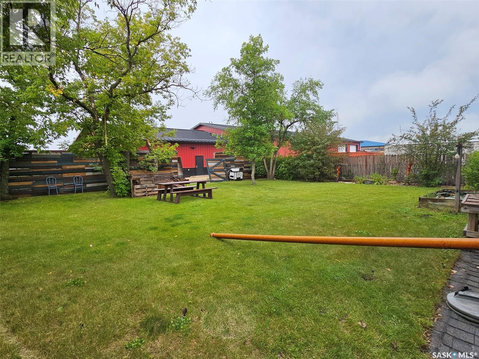 218 7Th Street W, Carlyle, SK - Outdoor With Deck Patio Veranda With Backyard