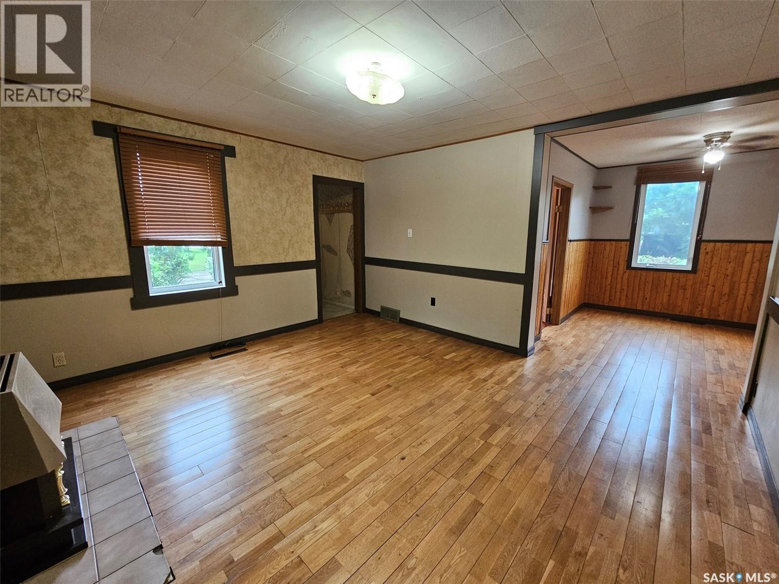 218 7Th Street W, Carlyle, SK - Indoor Photo Showing Other Room