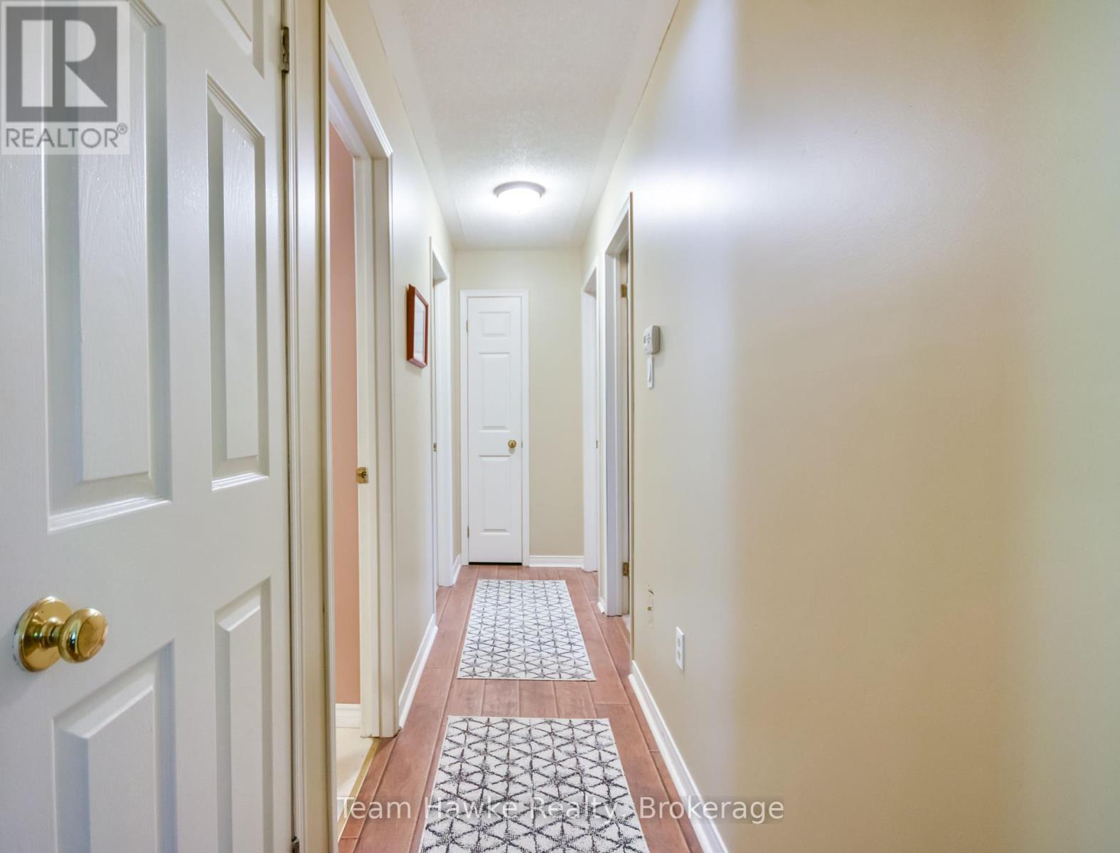 40 St. Laurent Boulevard, Tiny, ON - Indoor Photo Showing Other Room