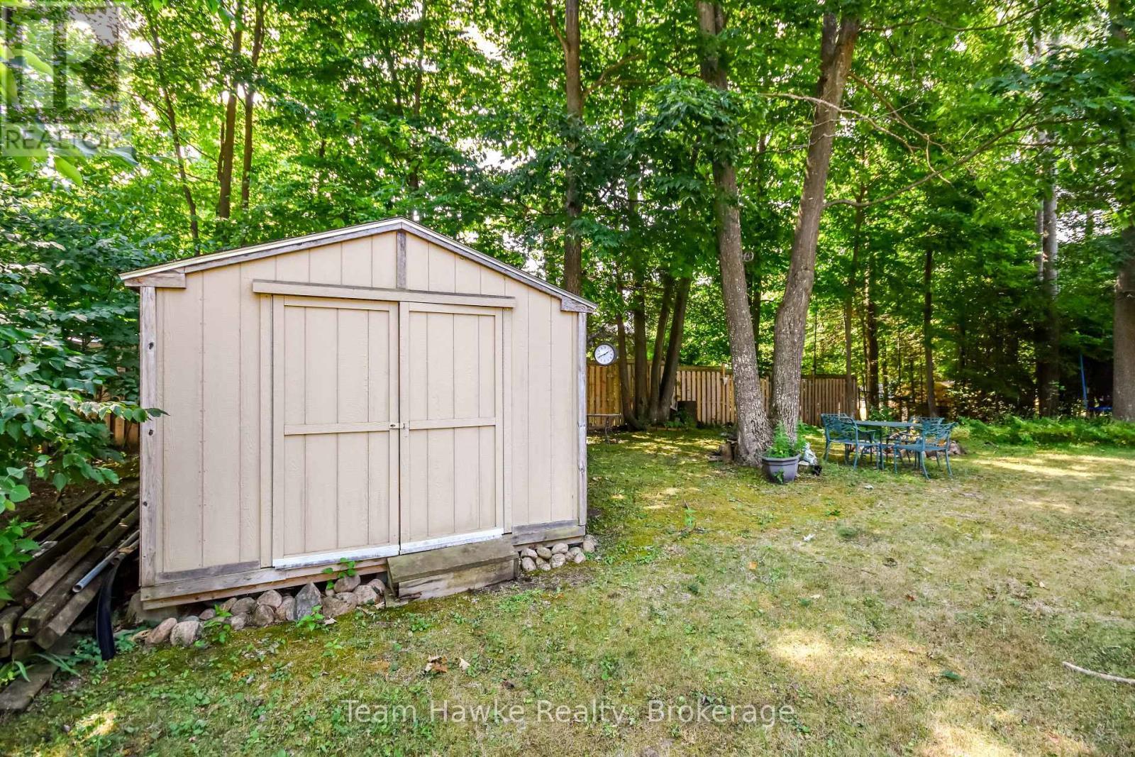 40 St. Laurent Boulevard, Tiny, ON - Outdoor