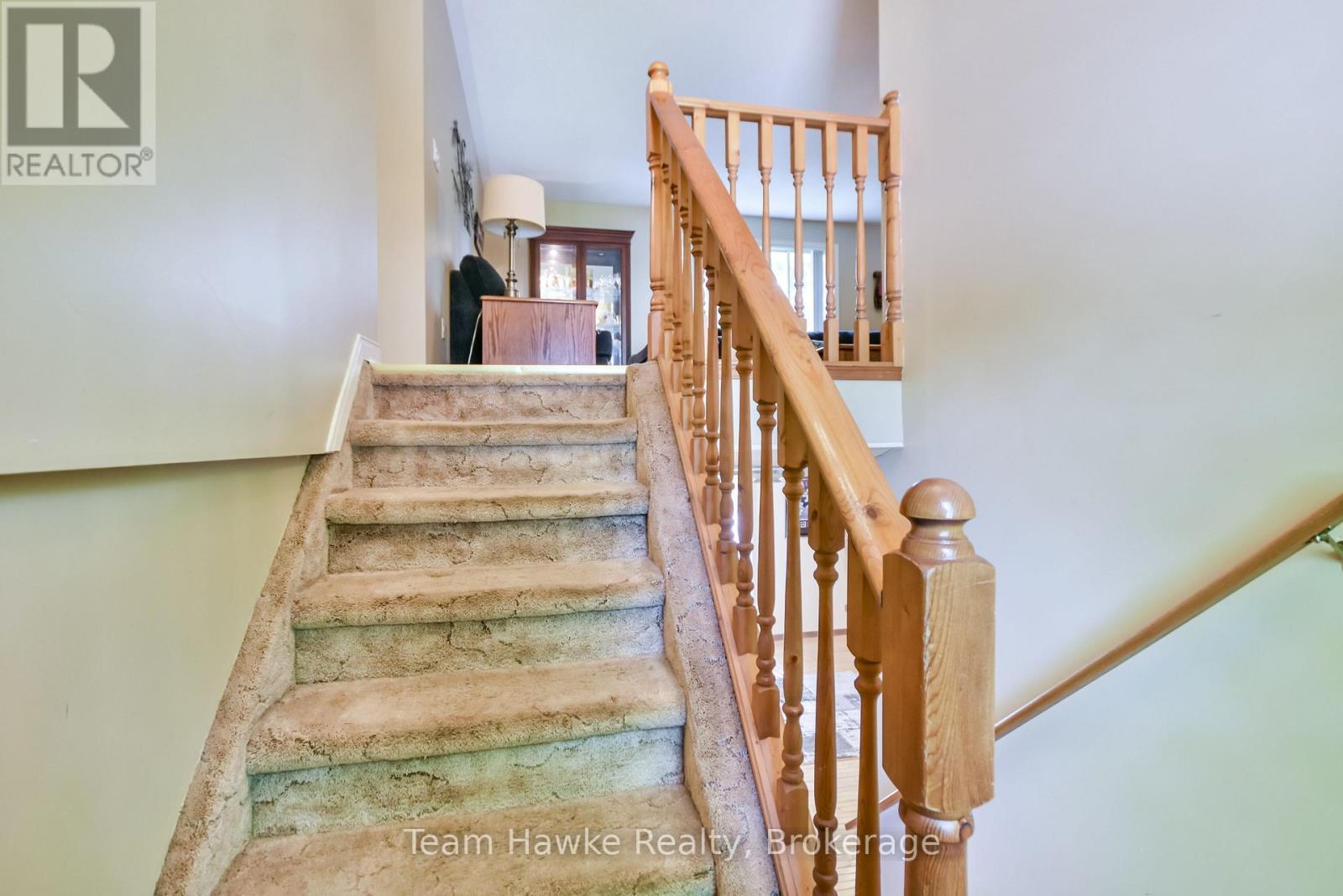 40 St. Laurent Boulevard, Tiny, ON - Indoor Photo Showing Other Room