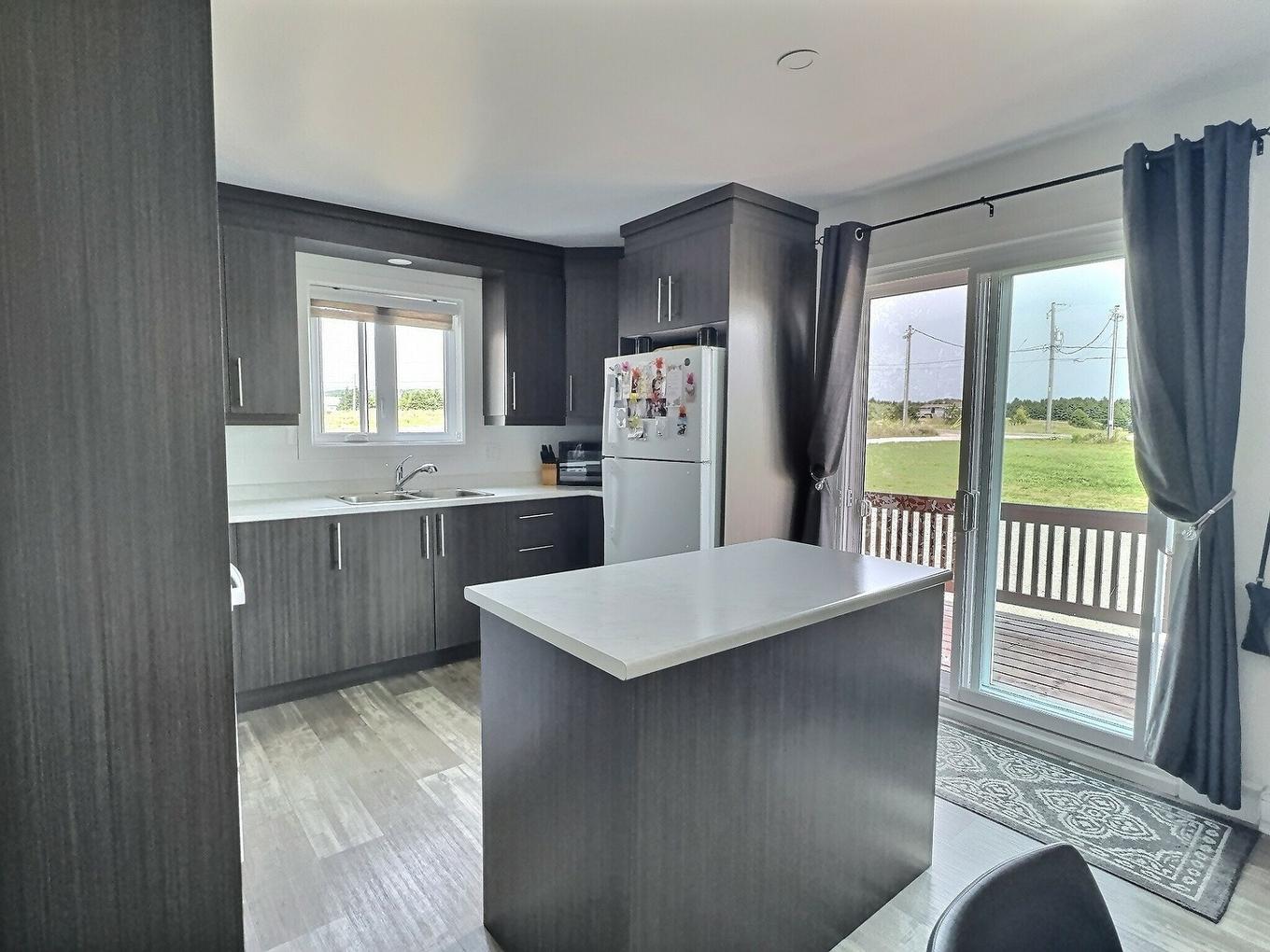 Kitchen - 144 Ch. Marcoux, Les Îles-De-La-Madeleine, QC - Indoor Photo Showing Kitchen With Double Sink