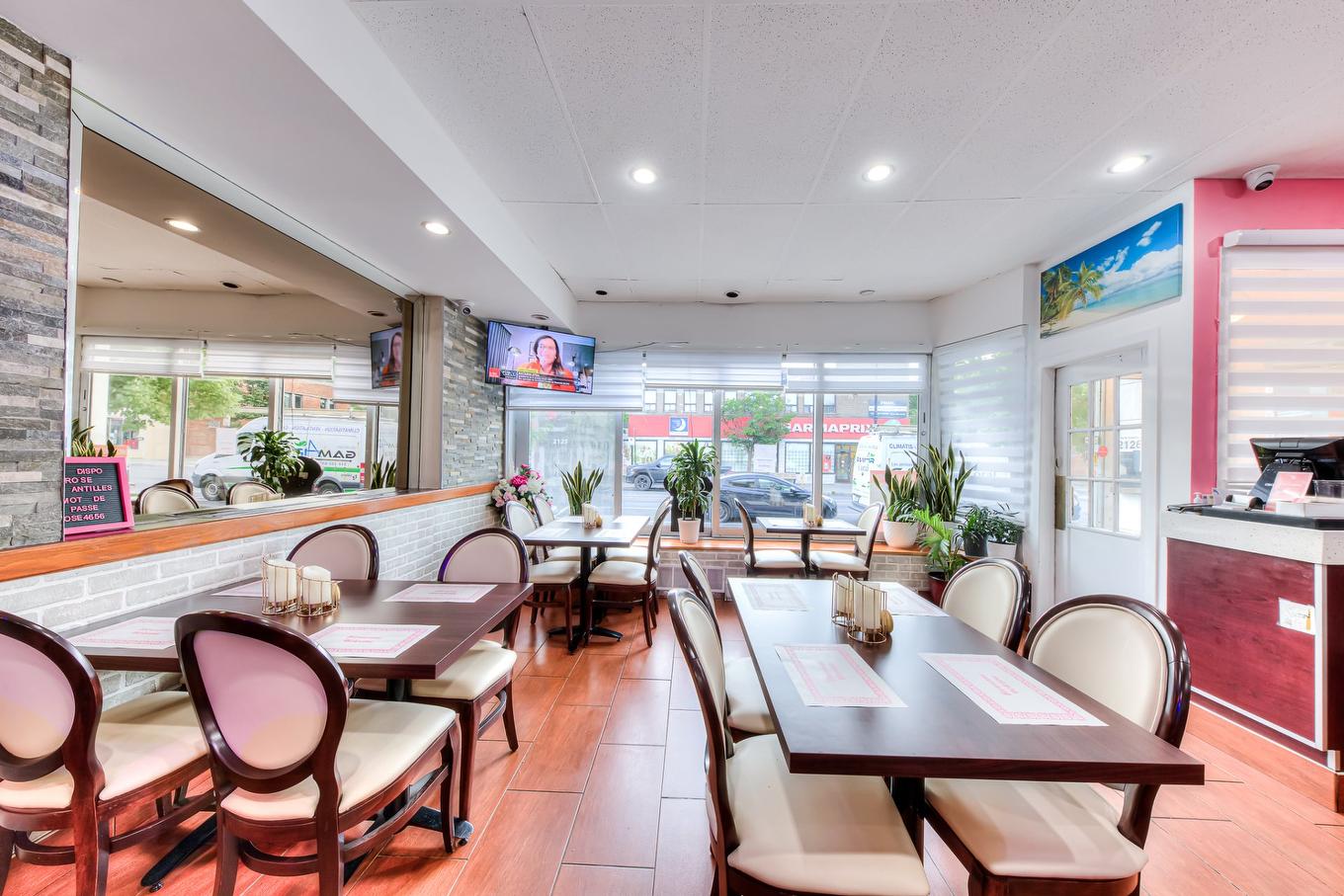 Interior - 2128 Rue Jean-Talon E., Montréal (Villeray/Saint-Michel/Parc-Extension), QC - Indoor Photo Showing Dining Room