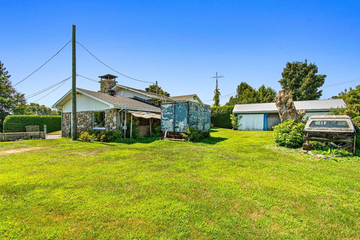 Cour - 1676 Route 148, Grenville-Sur-La-Rouge, QC - Outdoor