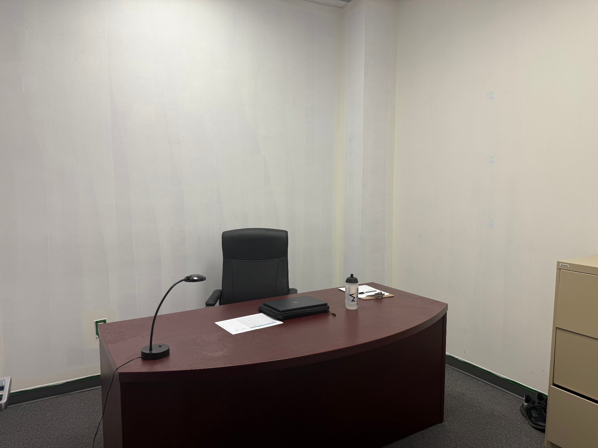 Bureau - 1736 Boul. Marie-Victorin, Longueuil (Le Vieux-Longueuil), QC - Indoor Photo Showing Office