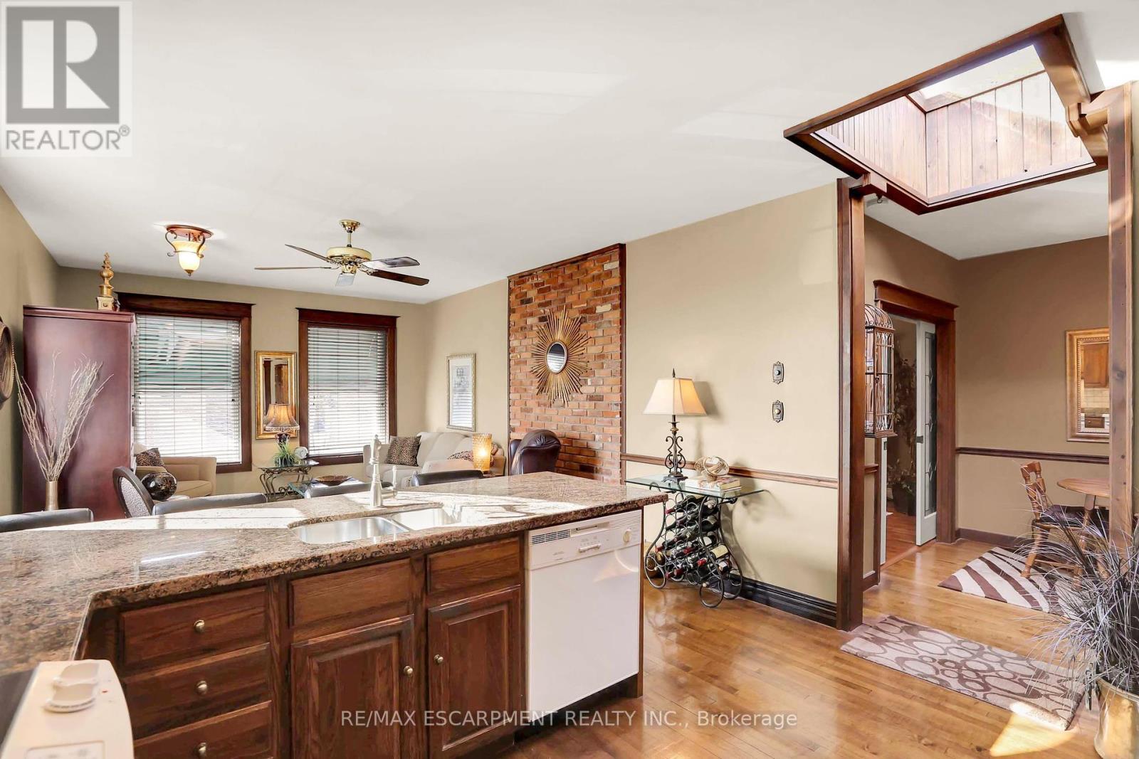 24 Cross Street, Welland, ON