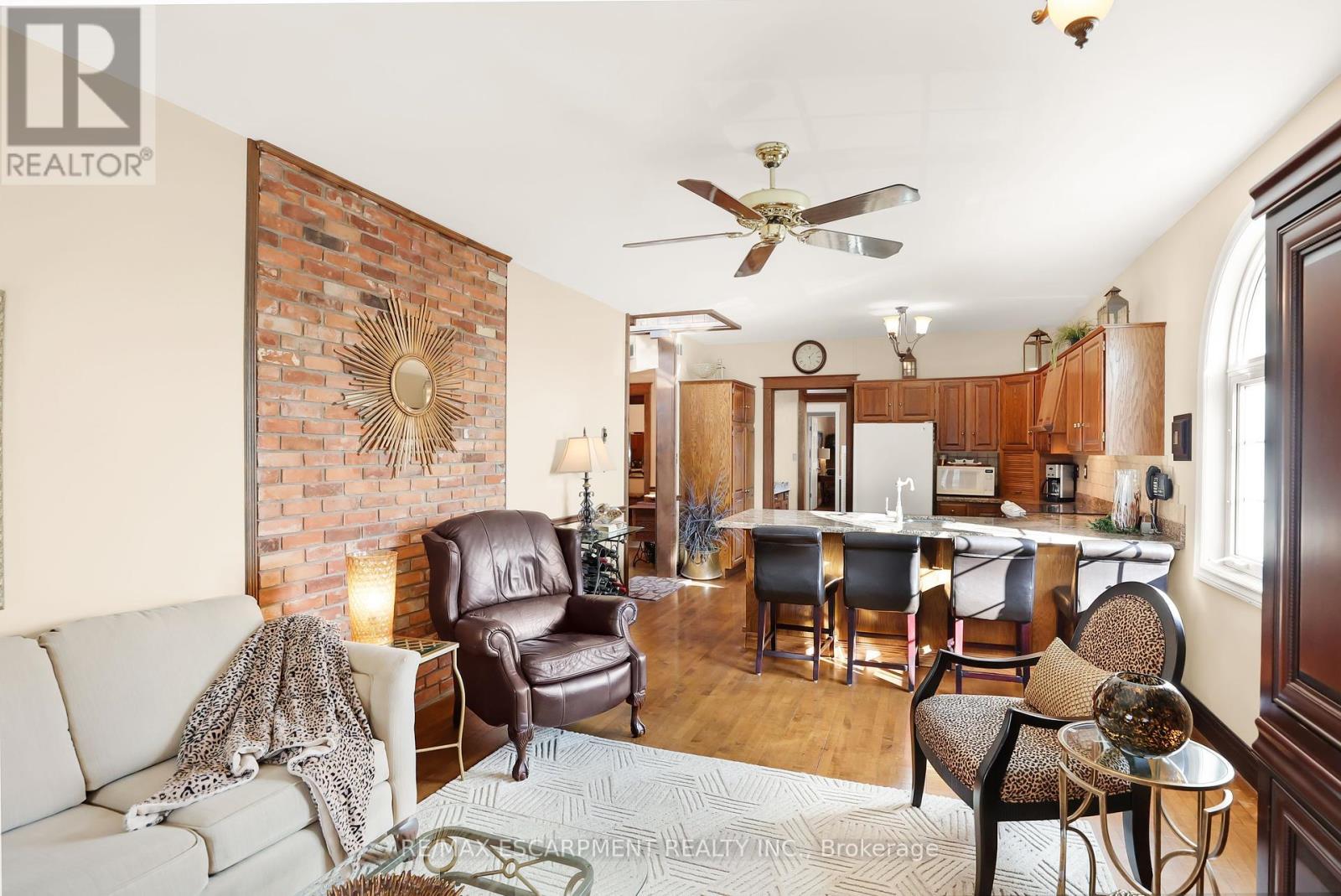 24 Cross Street, Welland, ON