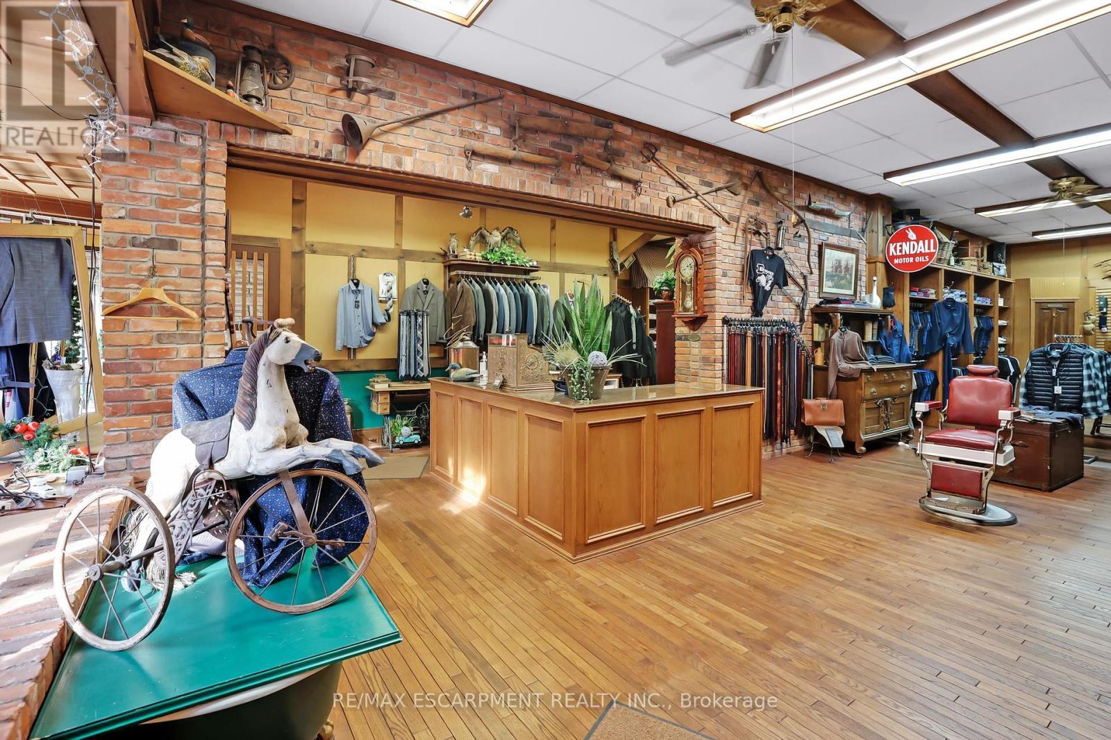 24 Cross Street, Welland, ON