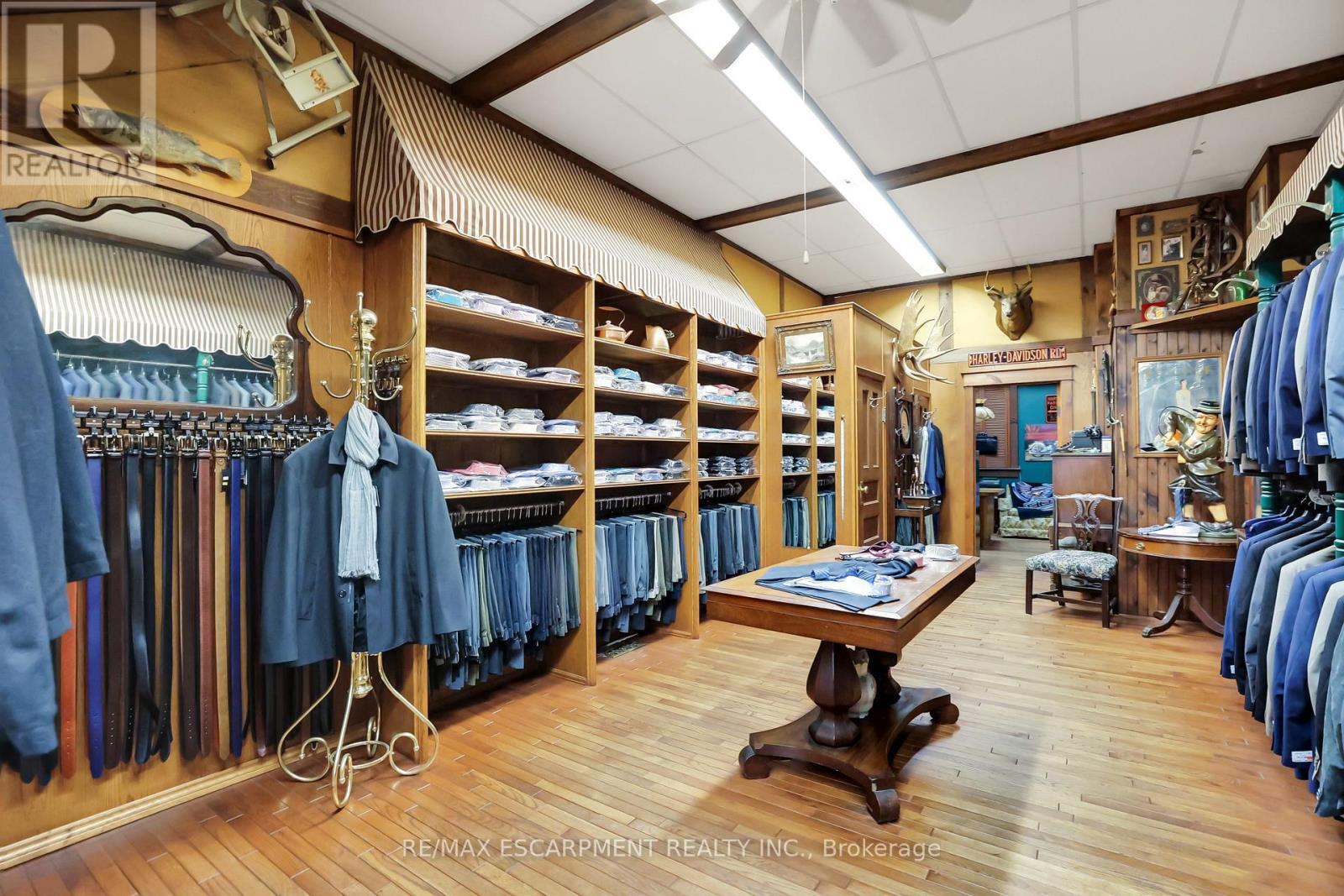 24 Cross Street, Welland, ON