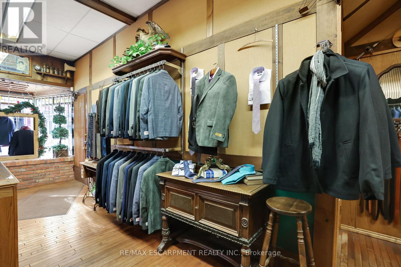 24 Cross Street, Welland, ON