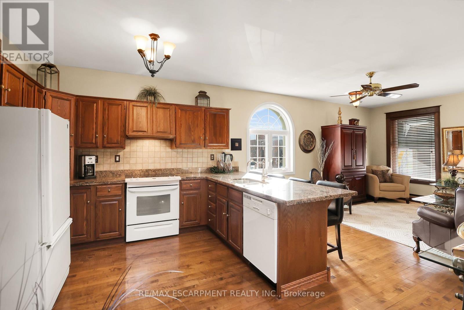 24 Cross Street, Welland, ON