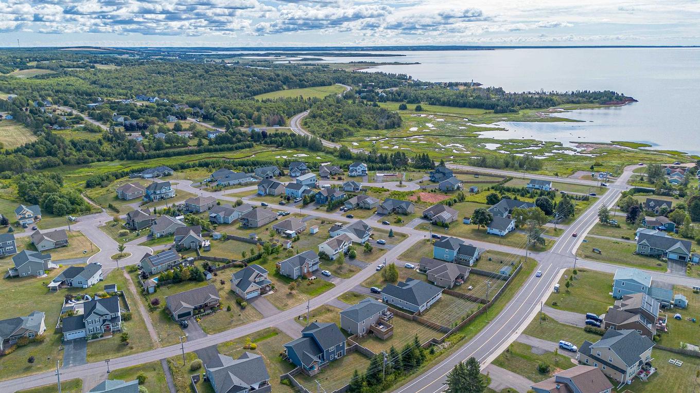 6 Larkspur Street, Stratford, PE